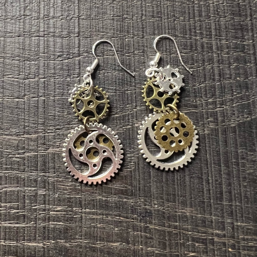Steampunk Gear Dangle Earrings With .925 Sterling Silver Hooks New Jewelry